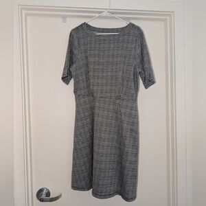 Black And White Houndstooth Check Patterned Dress